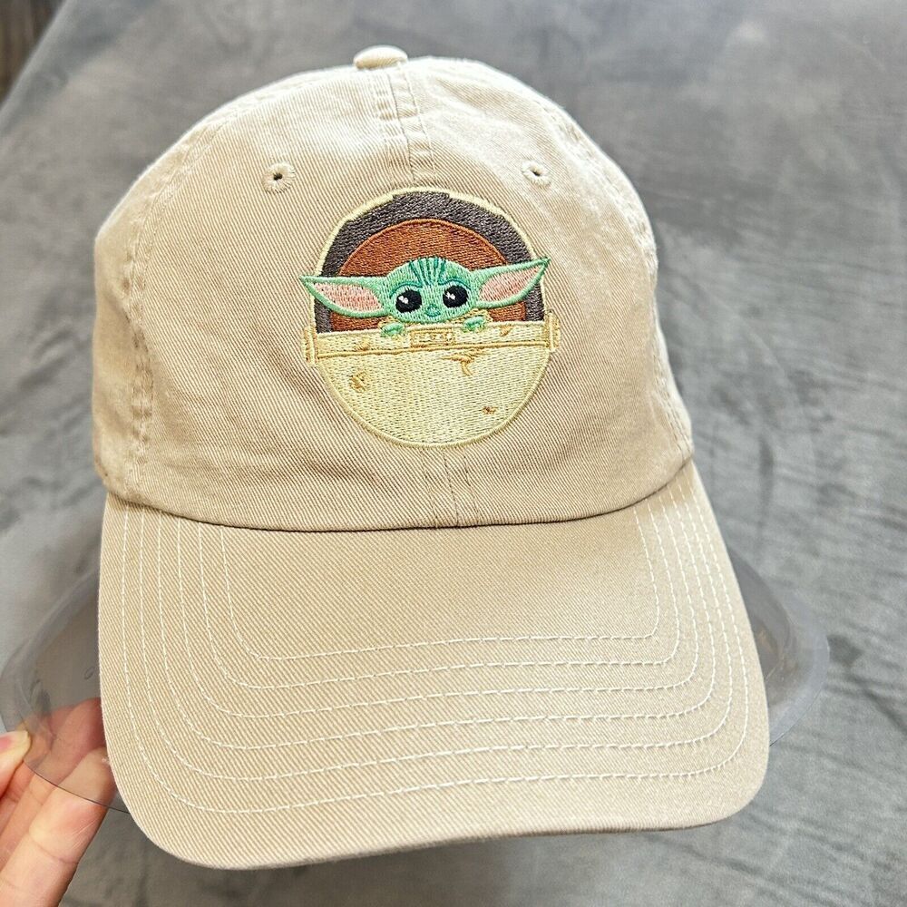 Star Wars Bioworld Disney The Mandalorian The Child Baby Yoda cap